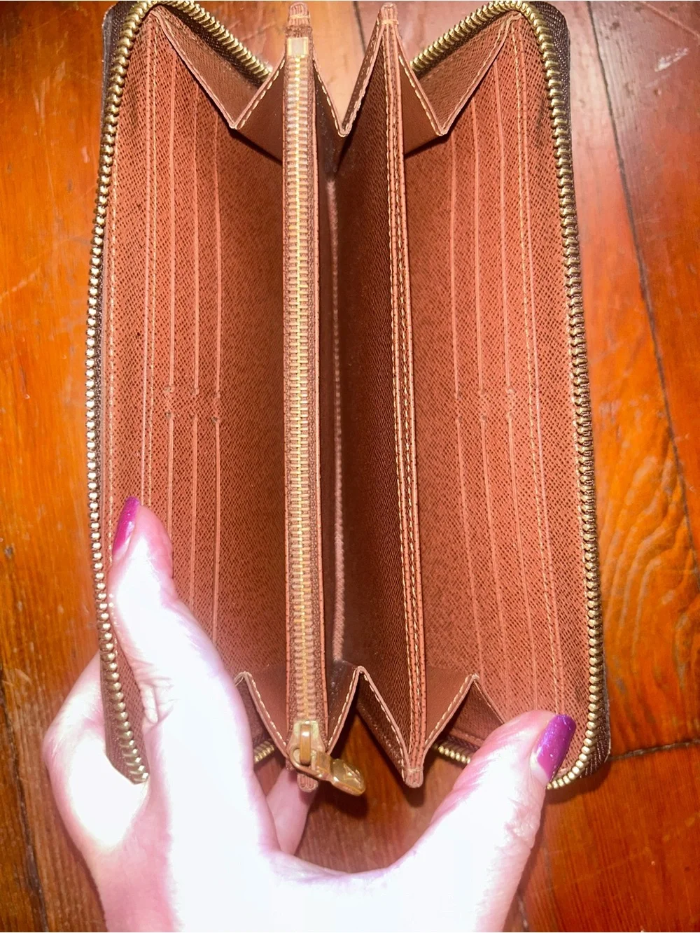 Louis Vuitton Monogram Zippy Wallet
